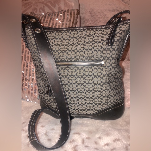 Coach Crossbody 🎀 - Picture 14 of 14